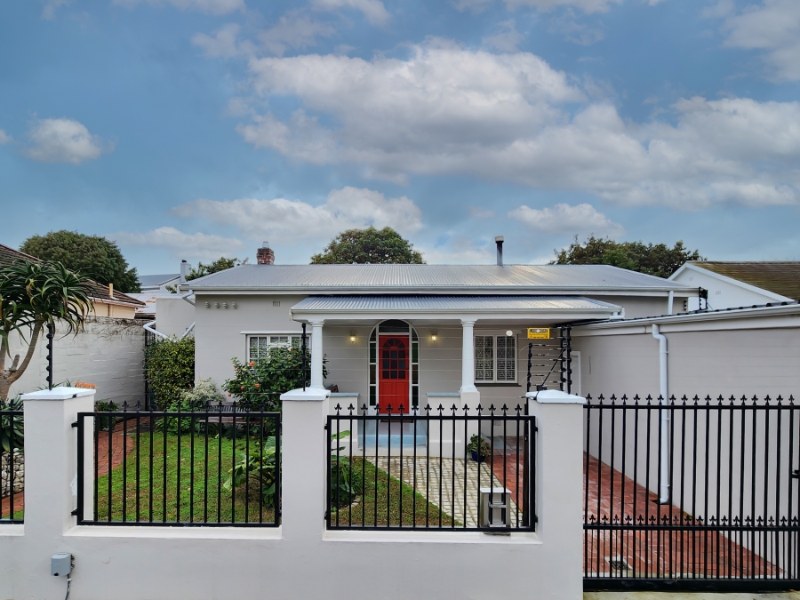 3 Bedroom Property for Sale in Claremont Western Cape